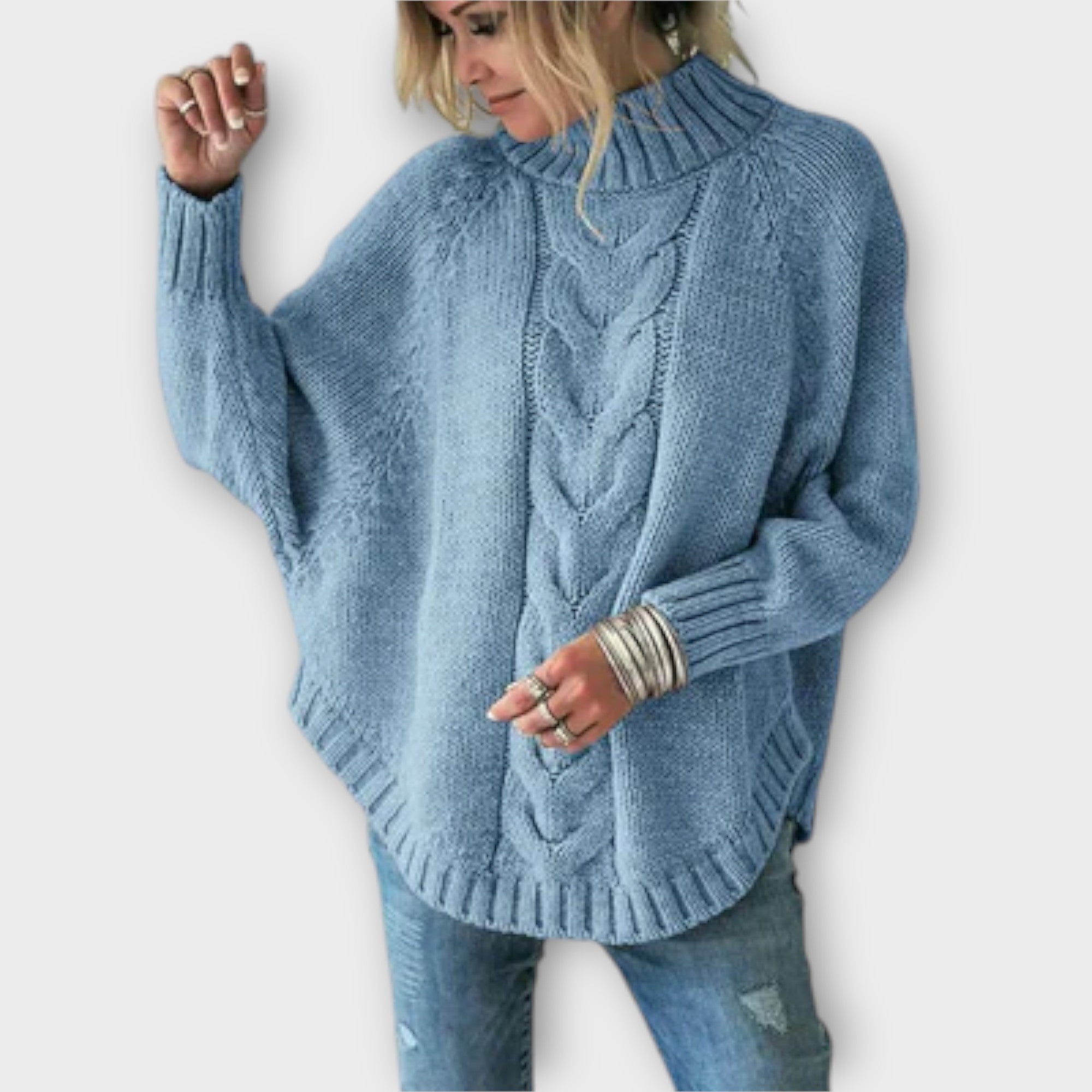 Maya™ - Knitted Sweater with Cable Knit Pattern