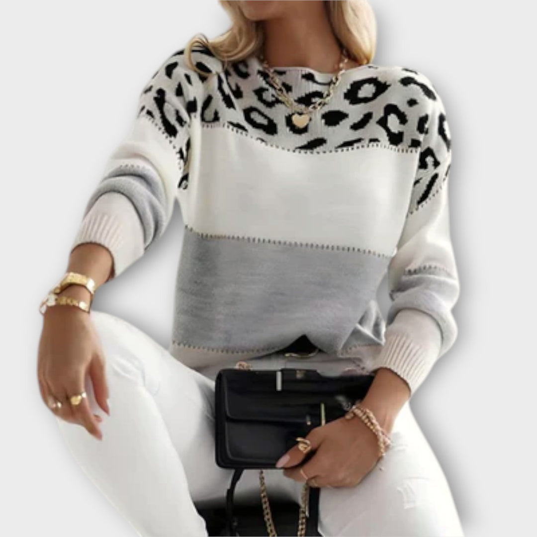 Maya™ - Casual Sweater with Leopard Design