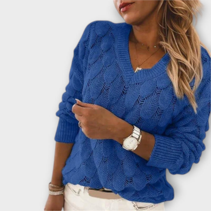 Maya™ - V-Neck Pullover